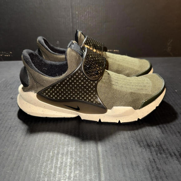 Nike Men's Sock Dart 'Cargo Khaki' - 819686-300 - Size 8 - Picture 1 of 9